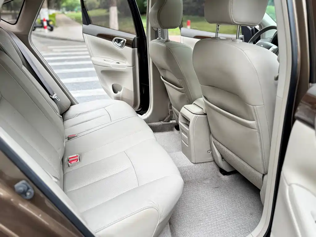 Nissan Sylphy 2013 — фото 11