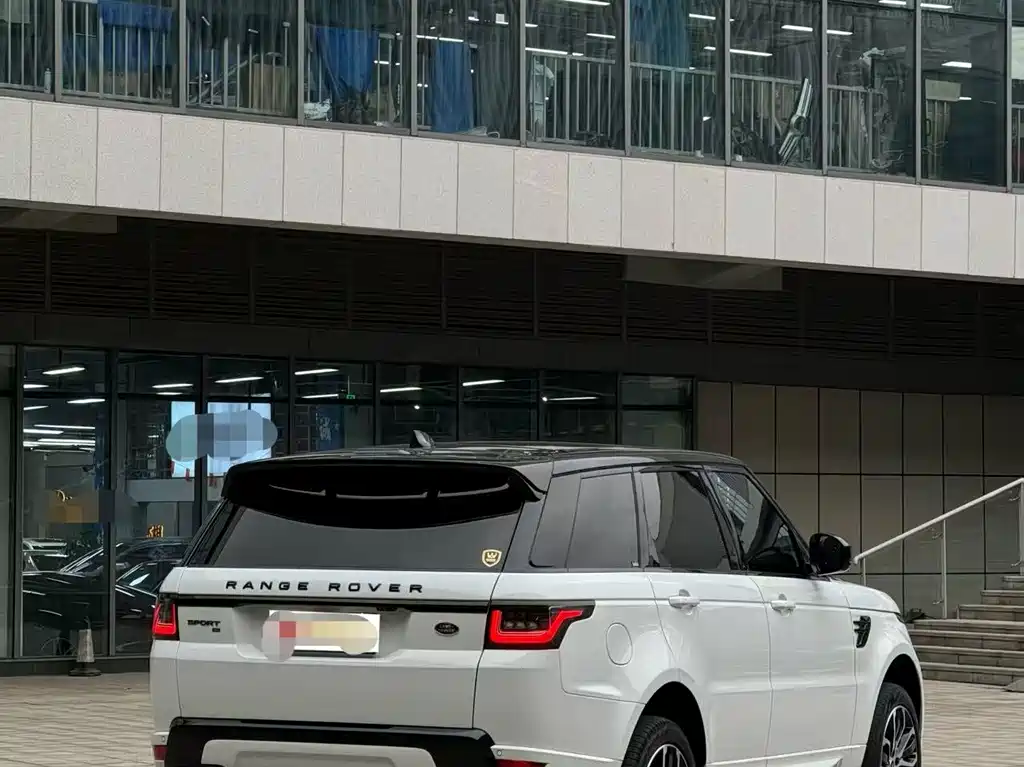 Land Rover Range Rover Sport 2022 — фото 8