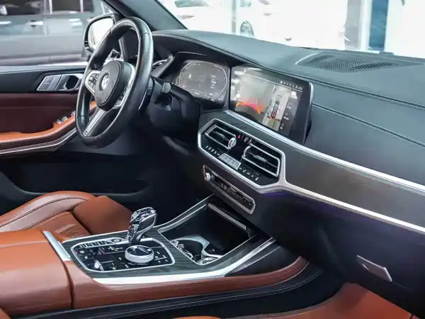 BMW X7 2019