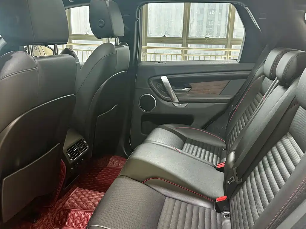 Land Rover Discovery Sport 2020 — фото 10
