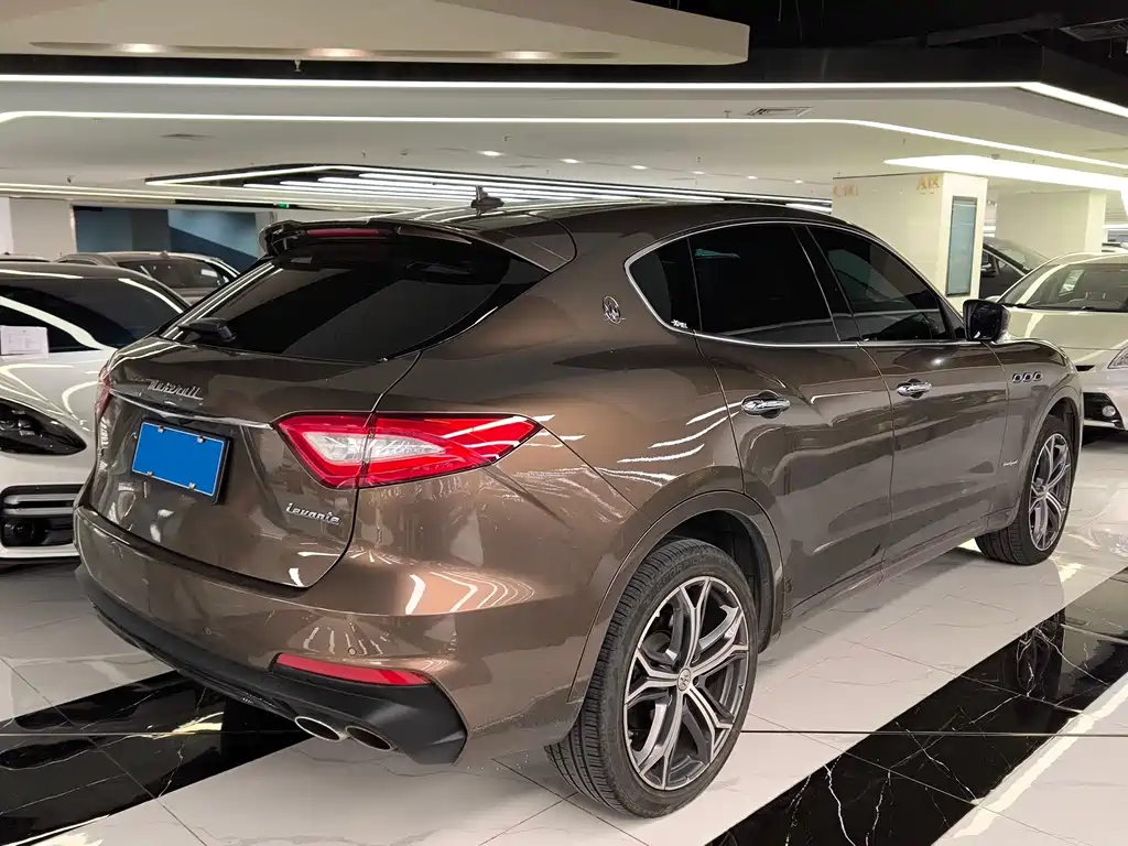 Maserati Levante 2020 — фото 3