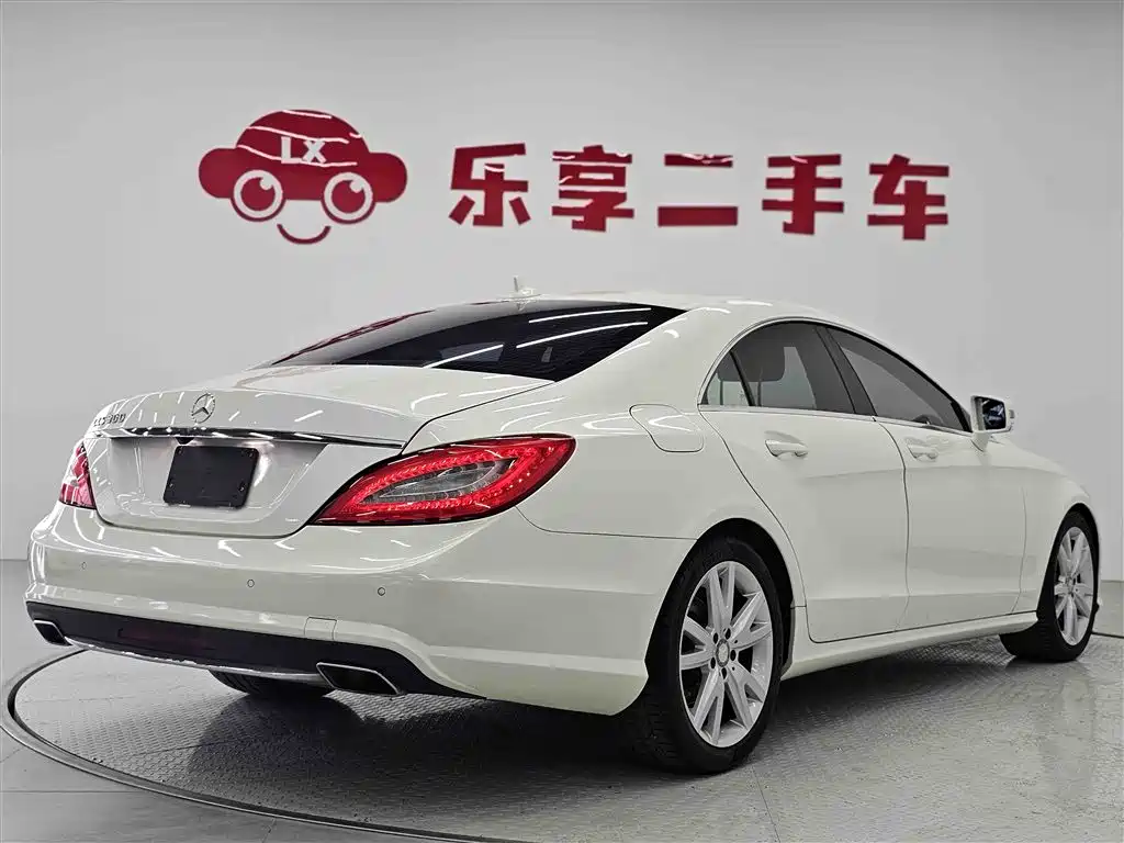 Mercedes-Benz CLS 2015 — фото 12