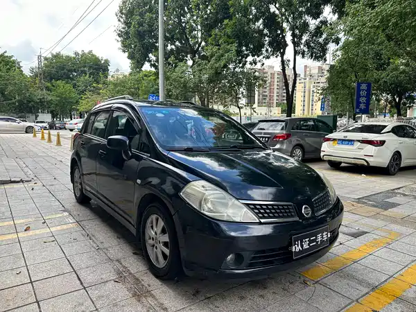 Nissan Tiida 2007