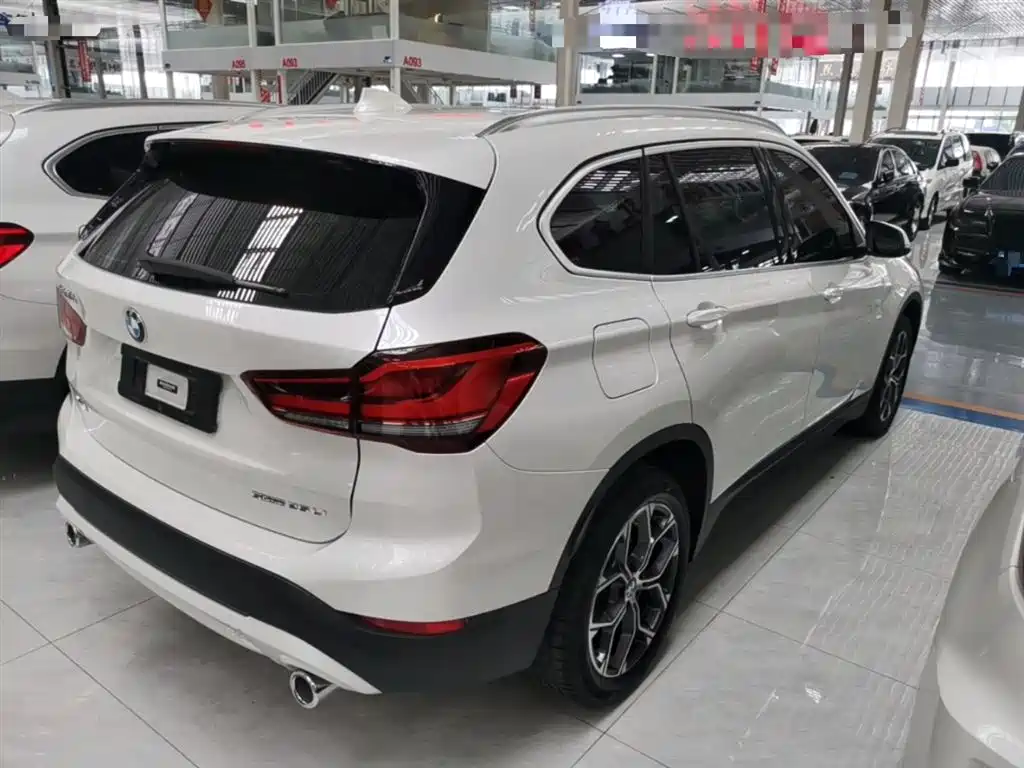 BMW X1 2022 — фото 7