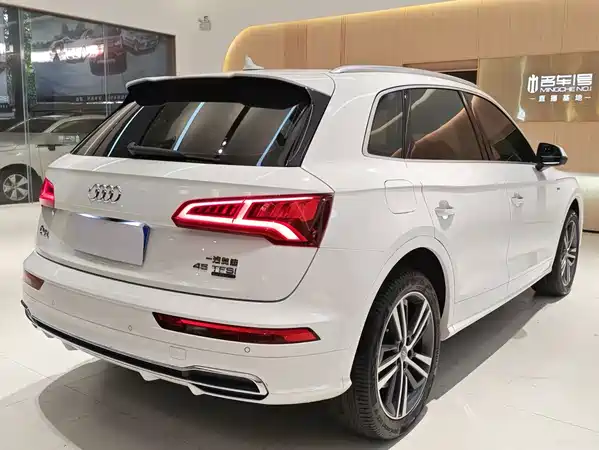 Audi Q5L 2019