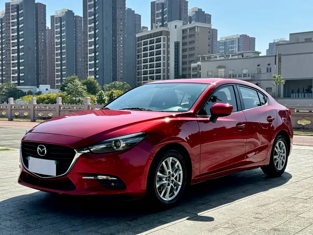 Mazda 3 Axela 2018 — фото 1