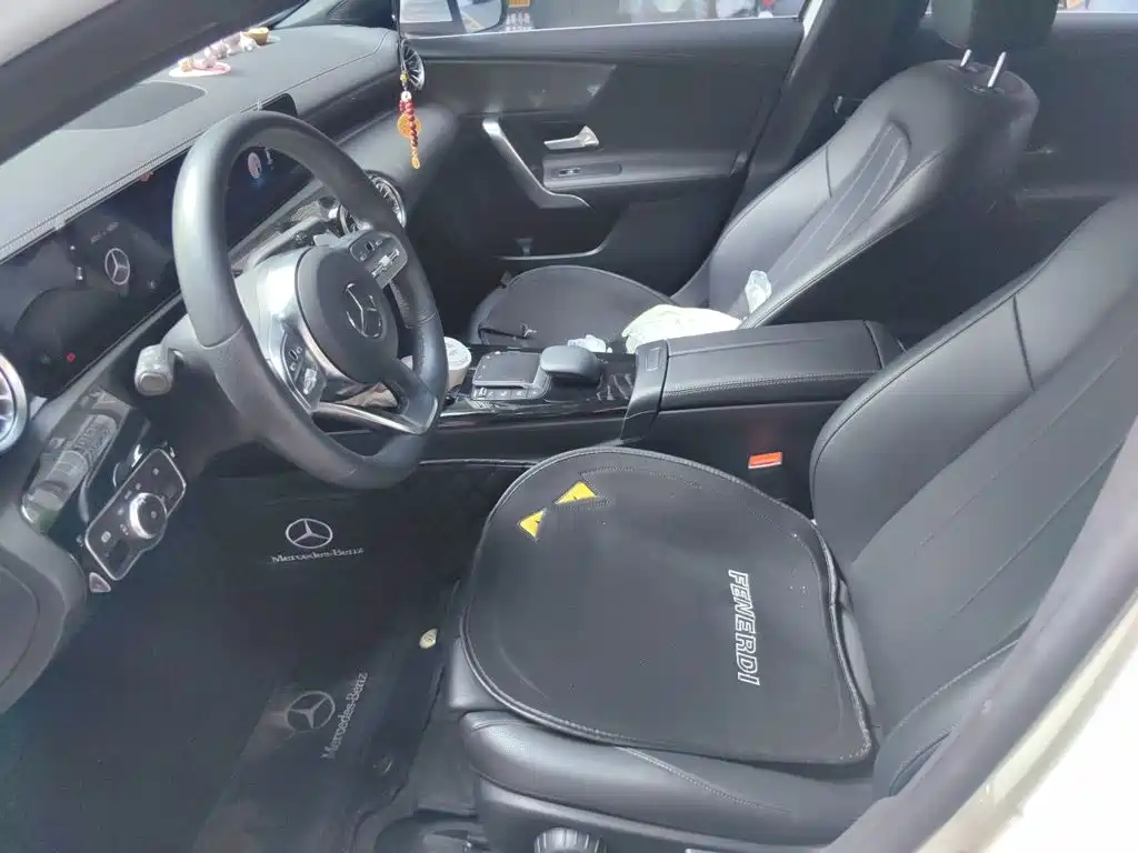 Mercedes-Benz A-Class 2022 — фото 12