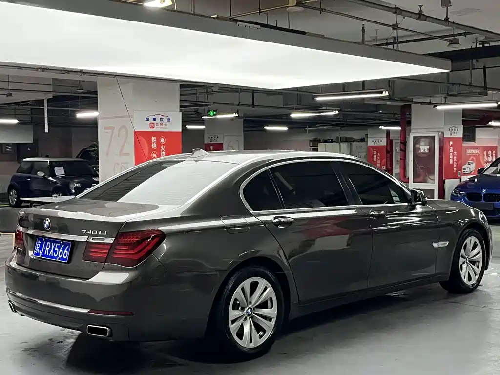 BMW 7 Series 2013 — фото 4