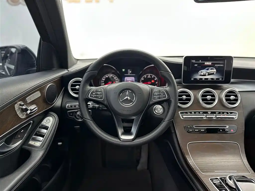 Mercedes-Benz GLC 2016 — фото 9