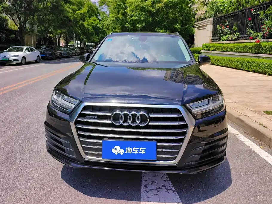 Audi Q7 2018 — фото 2