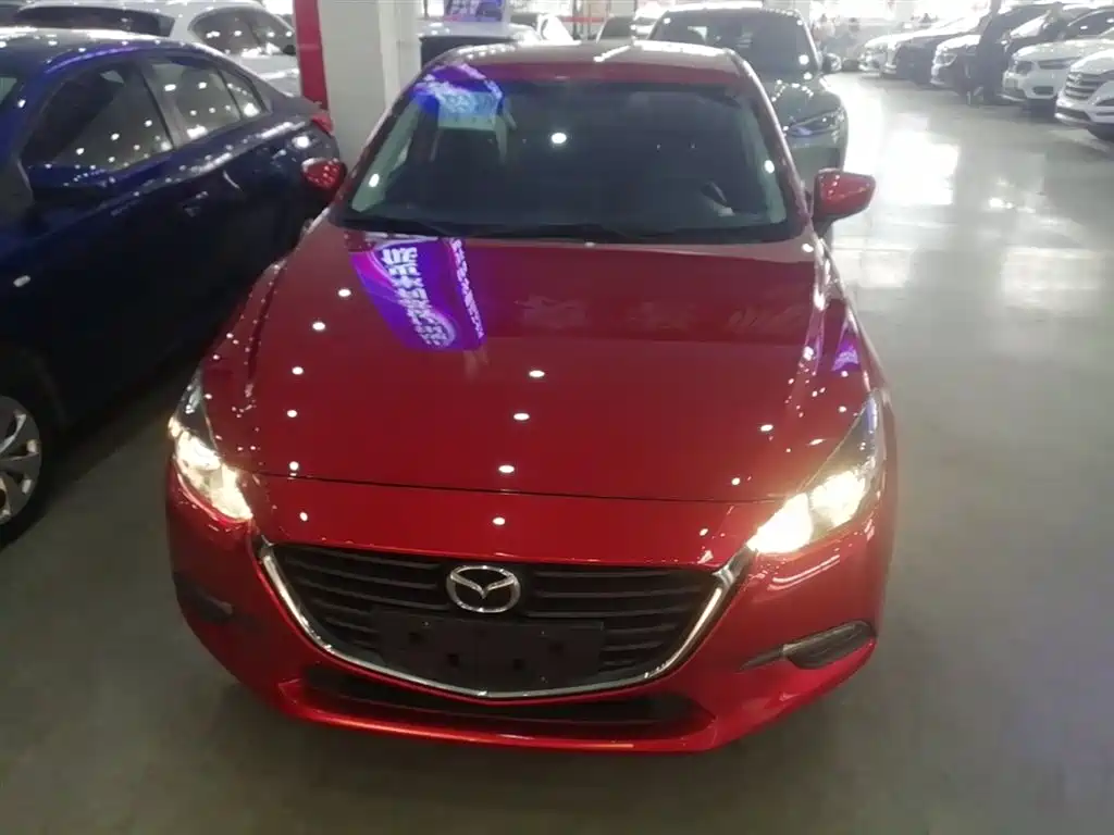 Mazda 3 Axela 2018 — фото 3