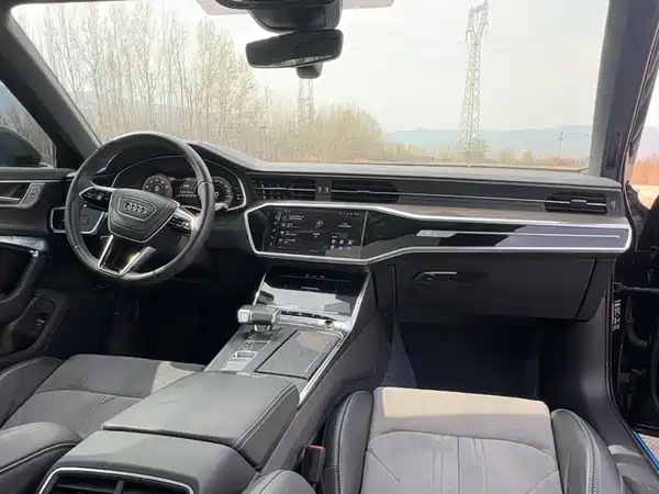 Audi A6L 2023