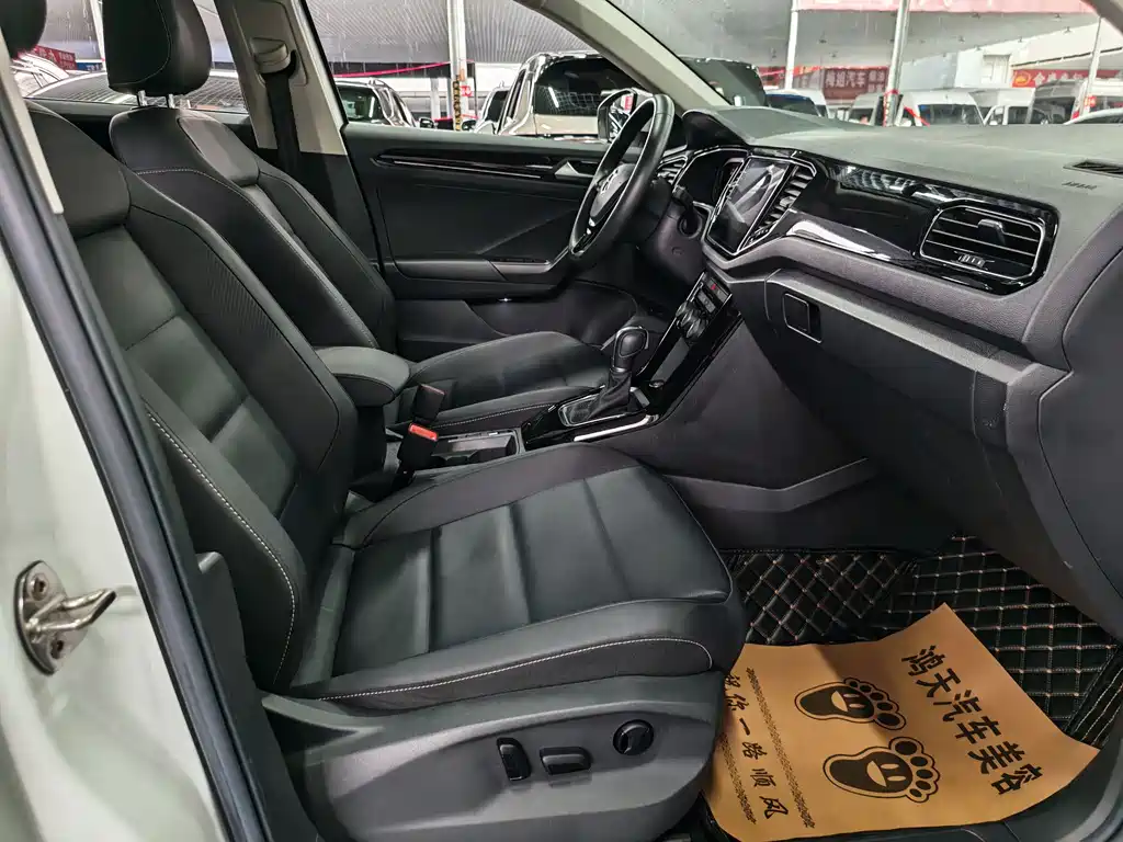 Volkswagen T-Roc 2022 — фото 14