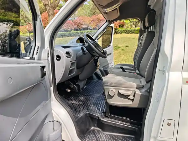 Maxus V80 2023