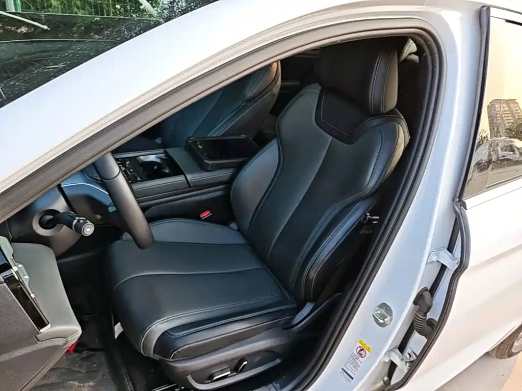 BYD Qin L 2025 — фото 15
