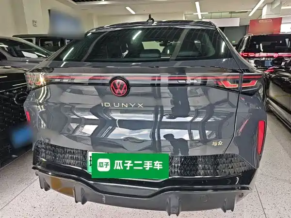 Volkswagen Distinctive 06 2024
