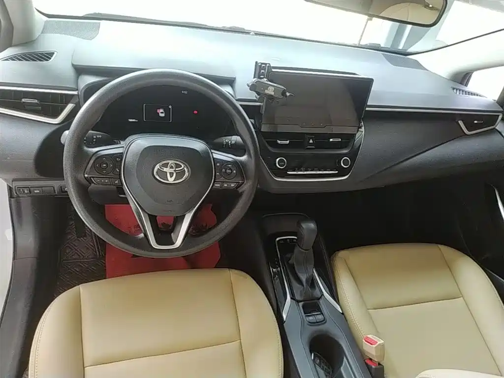 Toyota Corolla 2024 — фото 10