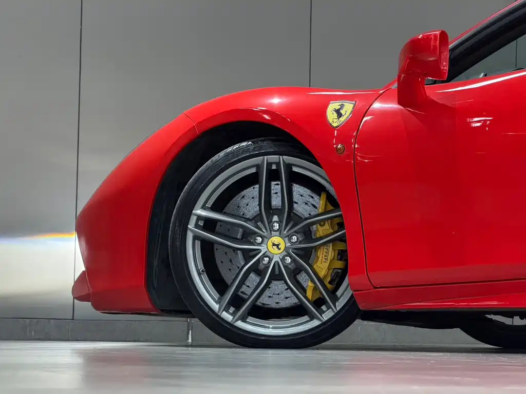 Ferrari 488 2016 — фото 19