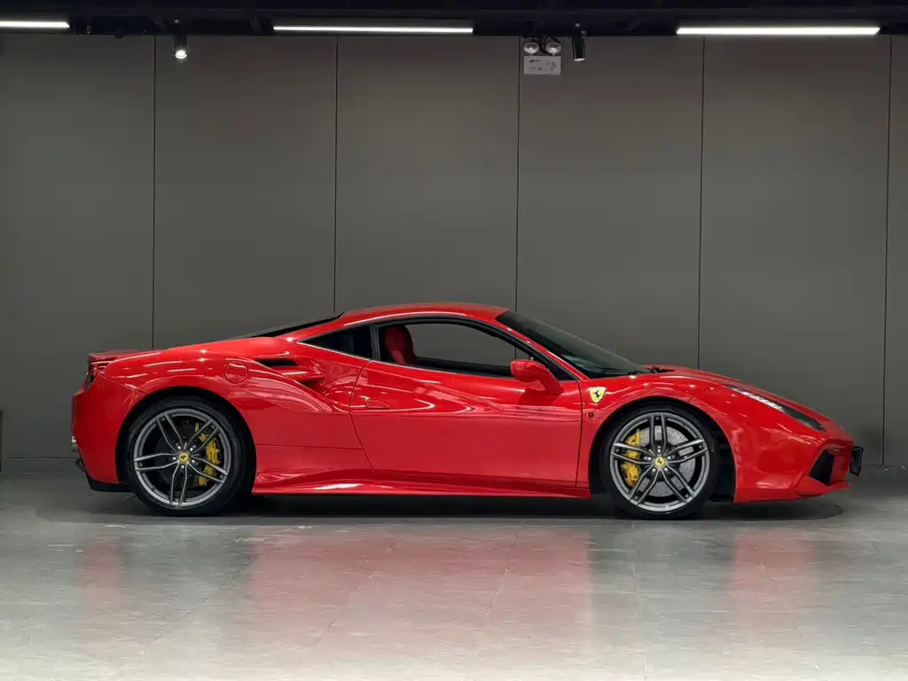Ferrari 488 2016 — фото 7
