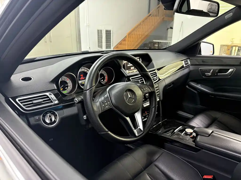 Mercedes-Benz E-Class 2014 — фото 9