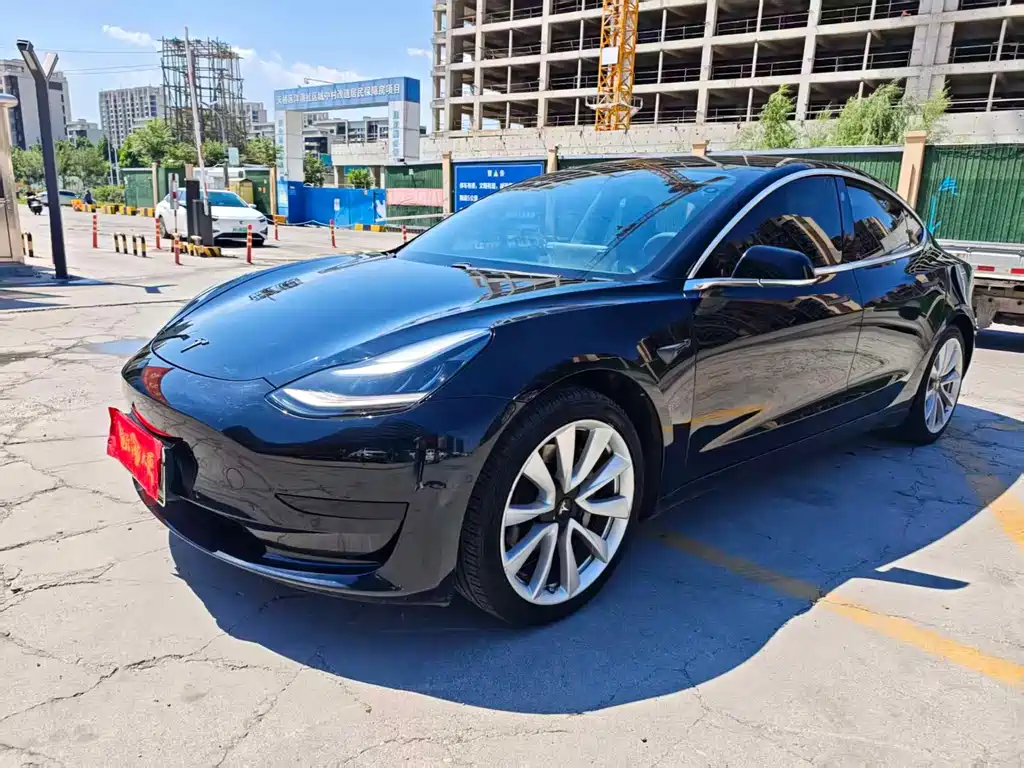 Tesla Model 3 2020