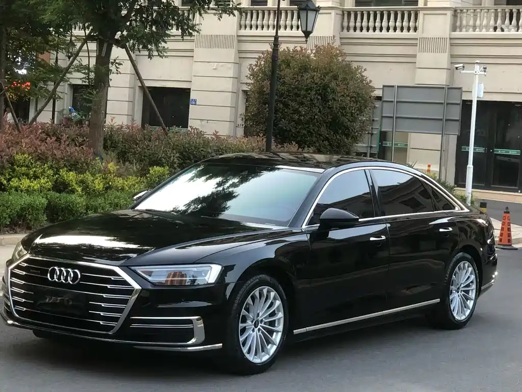 Audi A8 2022