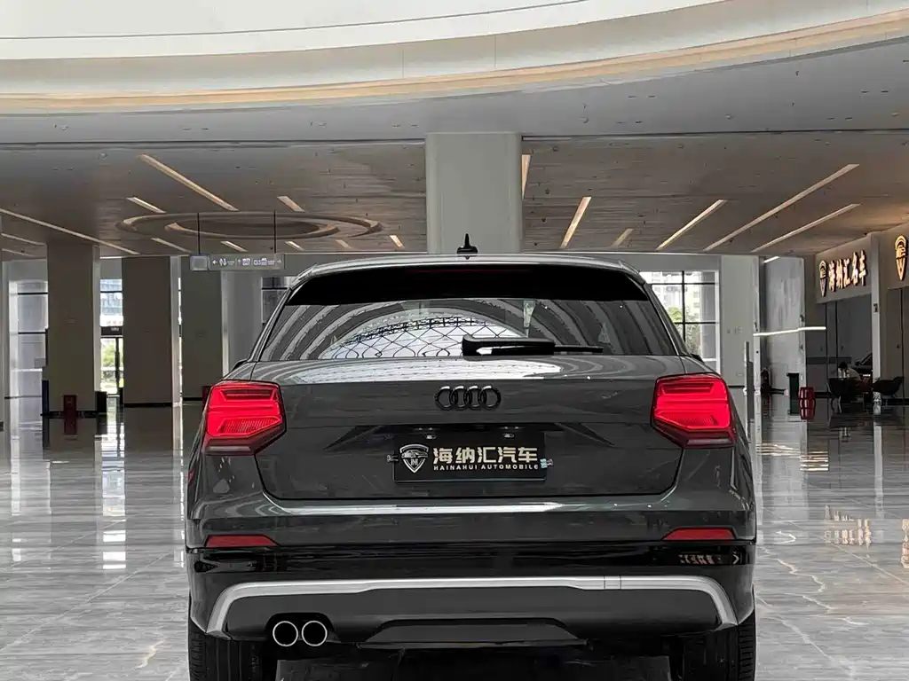 Audi Q2L 2021 — фото 4