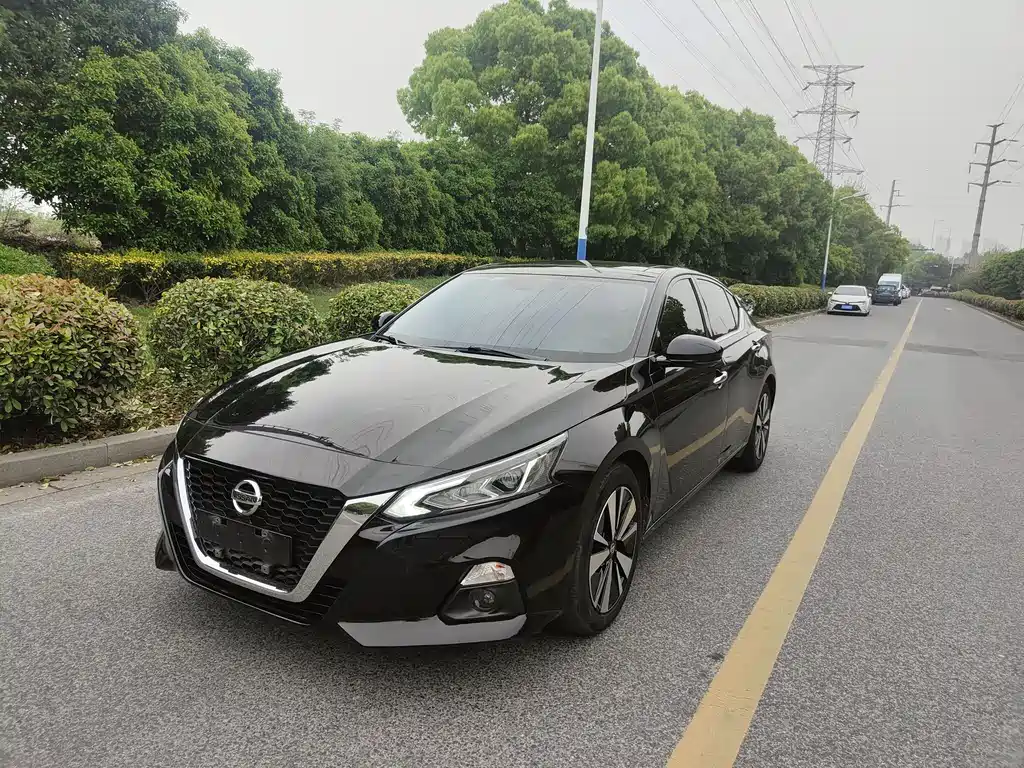 Nissan Teana 2022