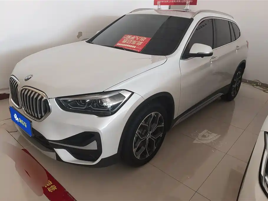 BMW X1 2021 — фото 1