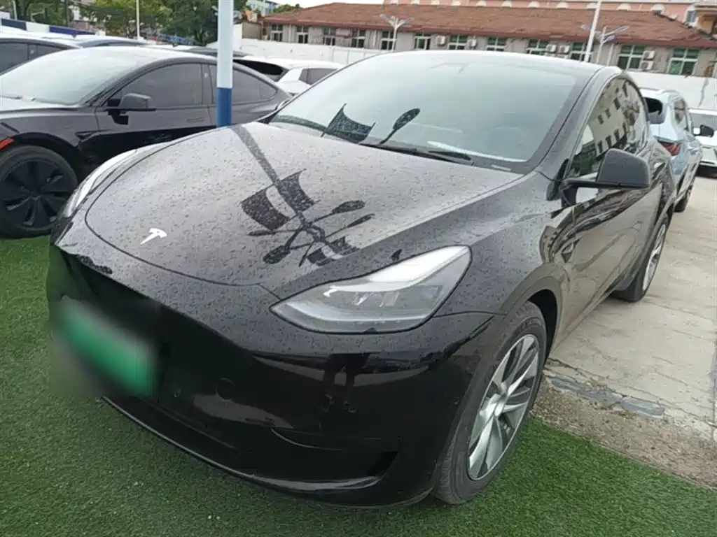 Tesla Model Y 2022 — фото 2