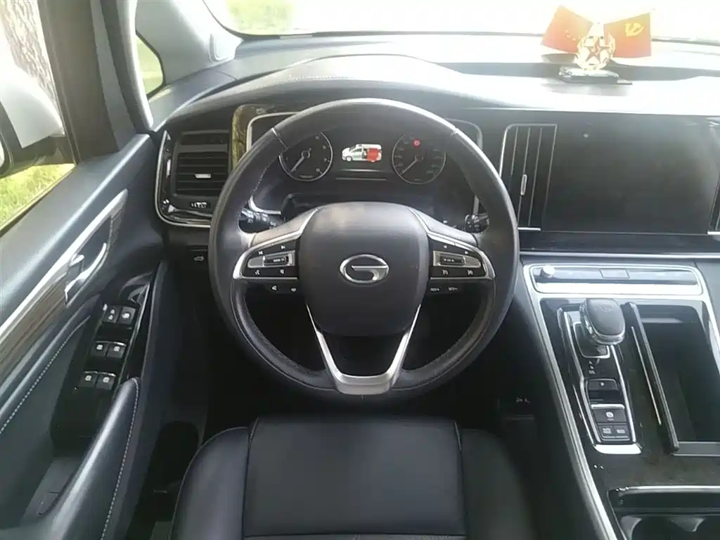 GAC Motor Trumpchi M8 2023 — фото 11