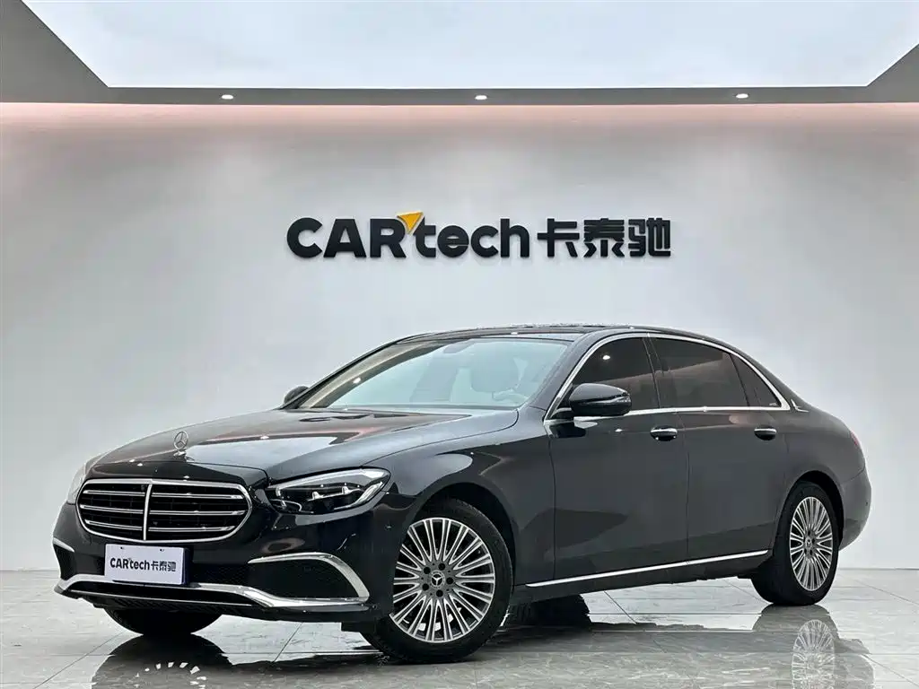 Mercedes-Benz E-Class 2022 — фото 1