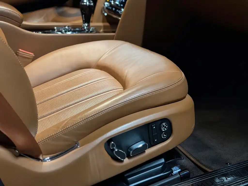 Bentley Mulsanne 2015 — фото 13