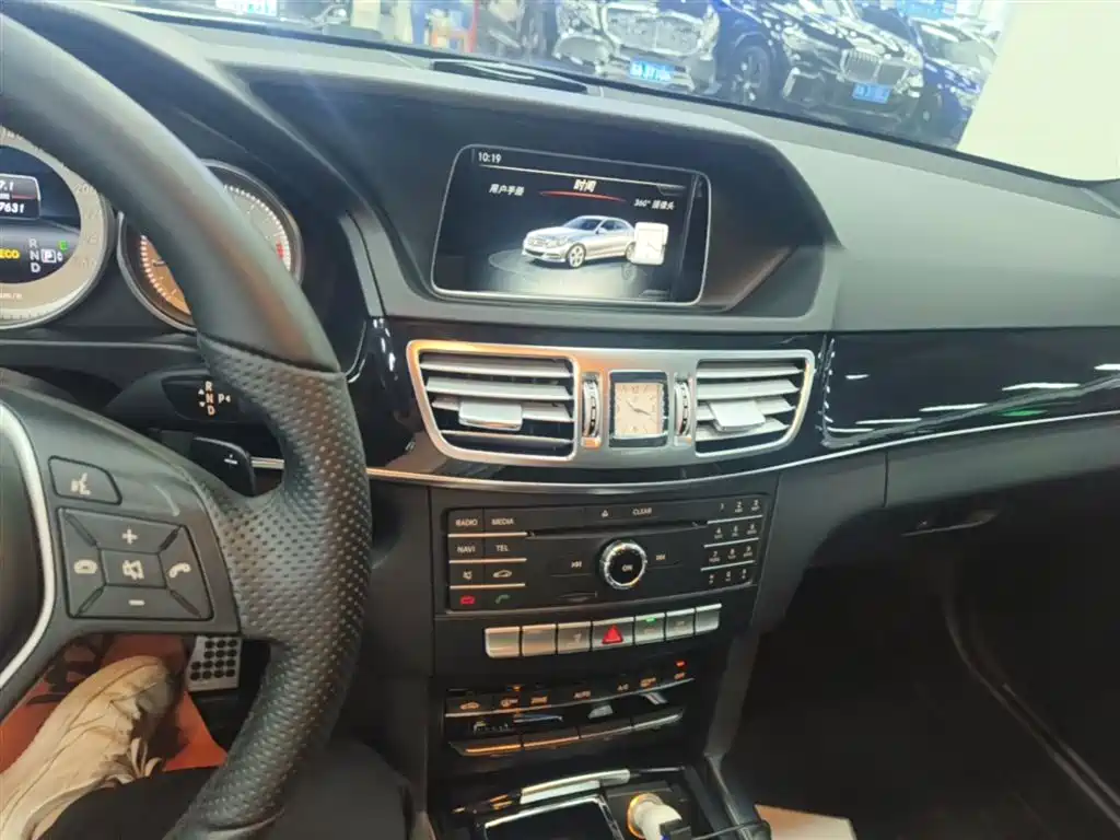 Mercedes-Benz E-Class 2015 — фото 13