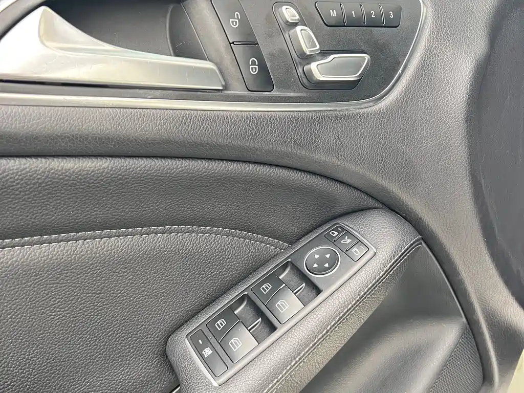 Mercedes-Benz B-Class 2018 — фото 30