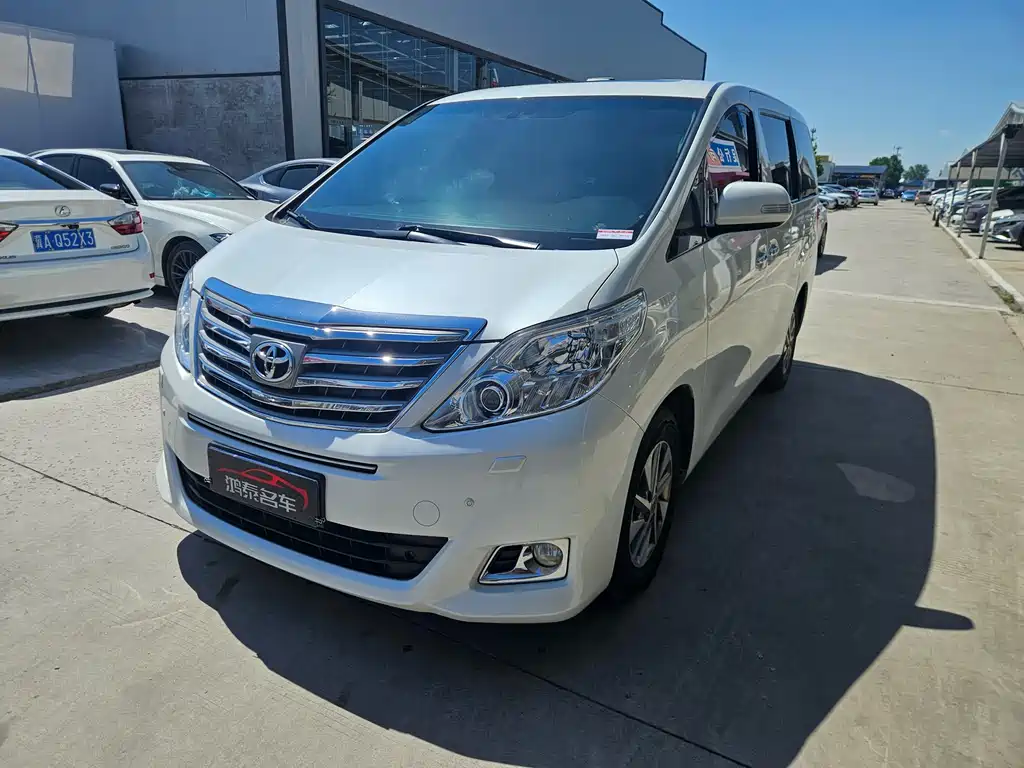 Toyota Alphard 2013
