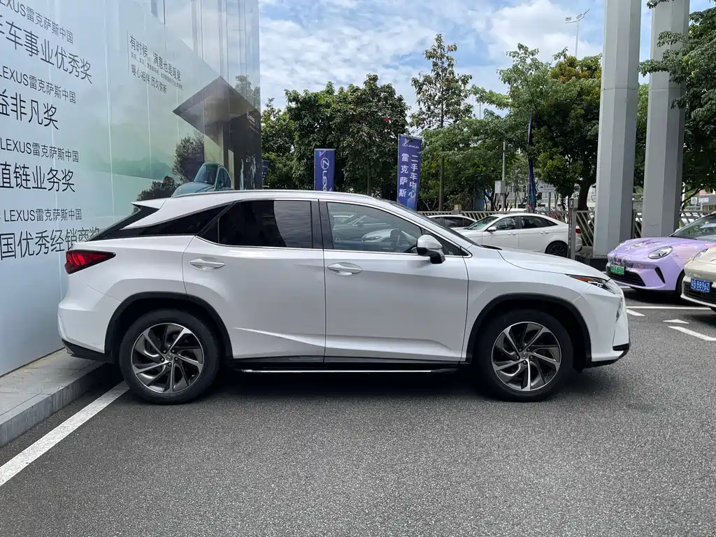 Lexus RX 2017 — фото 12
