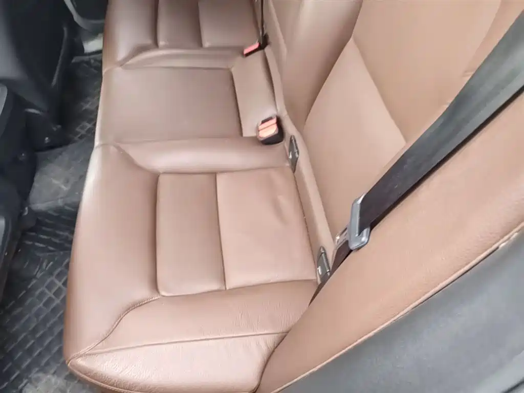 Volvo XC60 2020 — фото 17