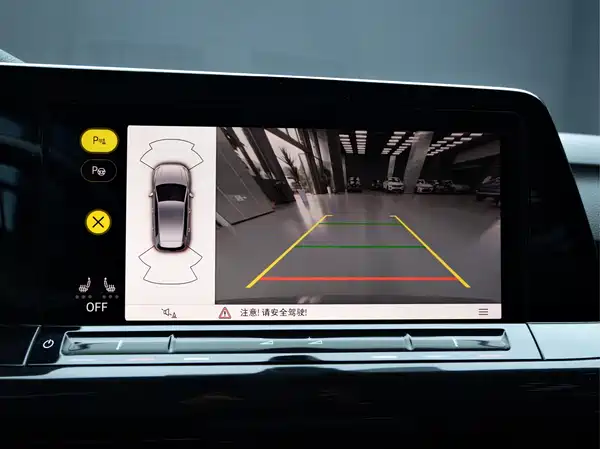 Volkswagen Golf 2021