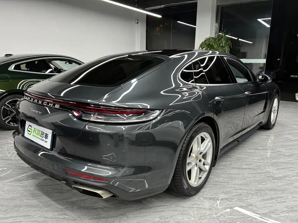 Porsche Panamera 2022 — фото 9