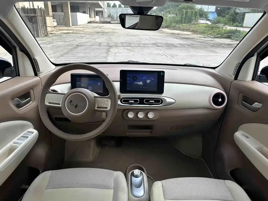 Wuling MINIEV 2025
