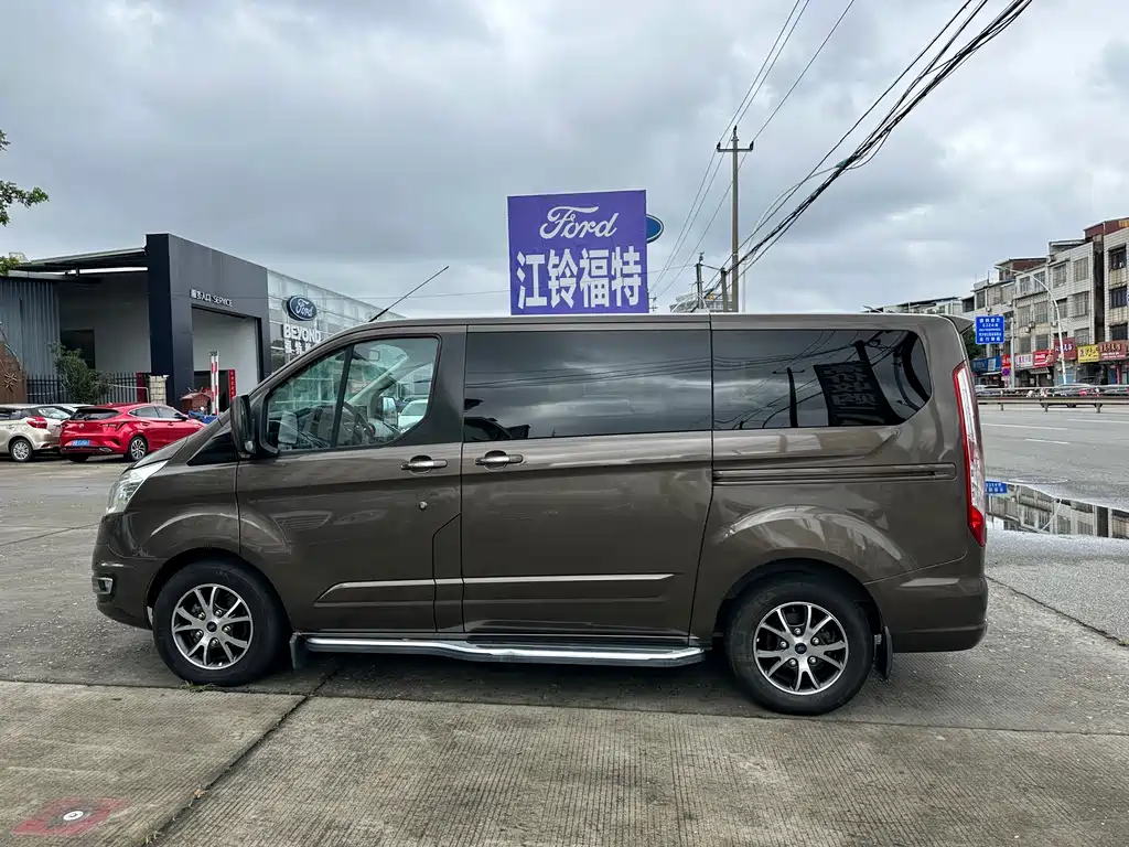 Ford Tourneo 2017