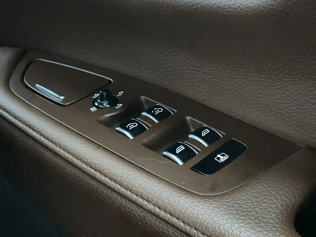 Volvo S90 2018 — фото 13