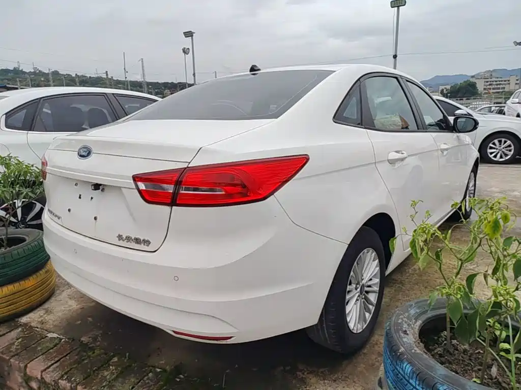 Ford Forrest 2018