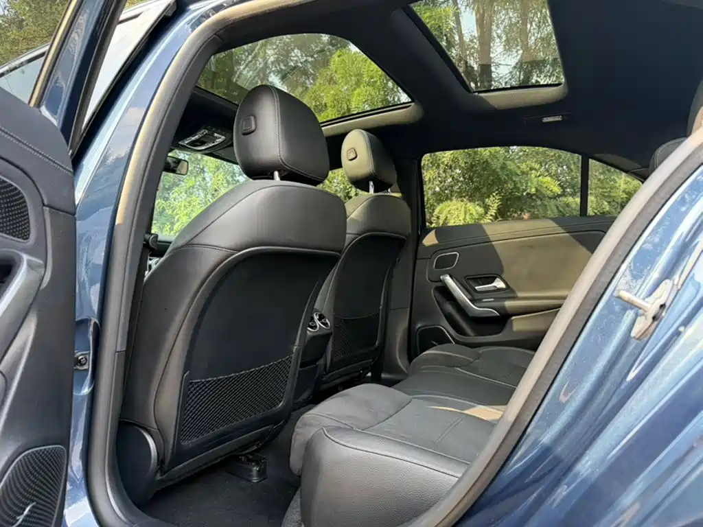 Mercedes-Benz A-Class 2019 — фото 17