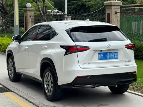 Lexus NX 2015