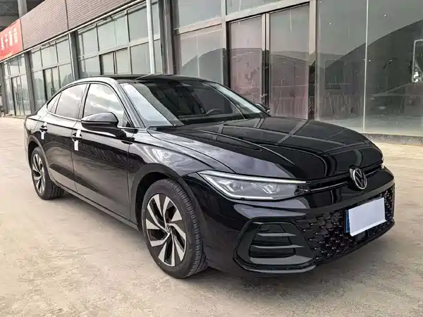Volkswagen Passat 2024
