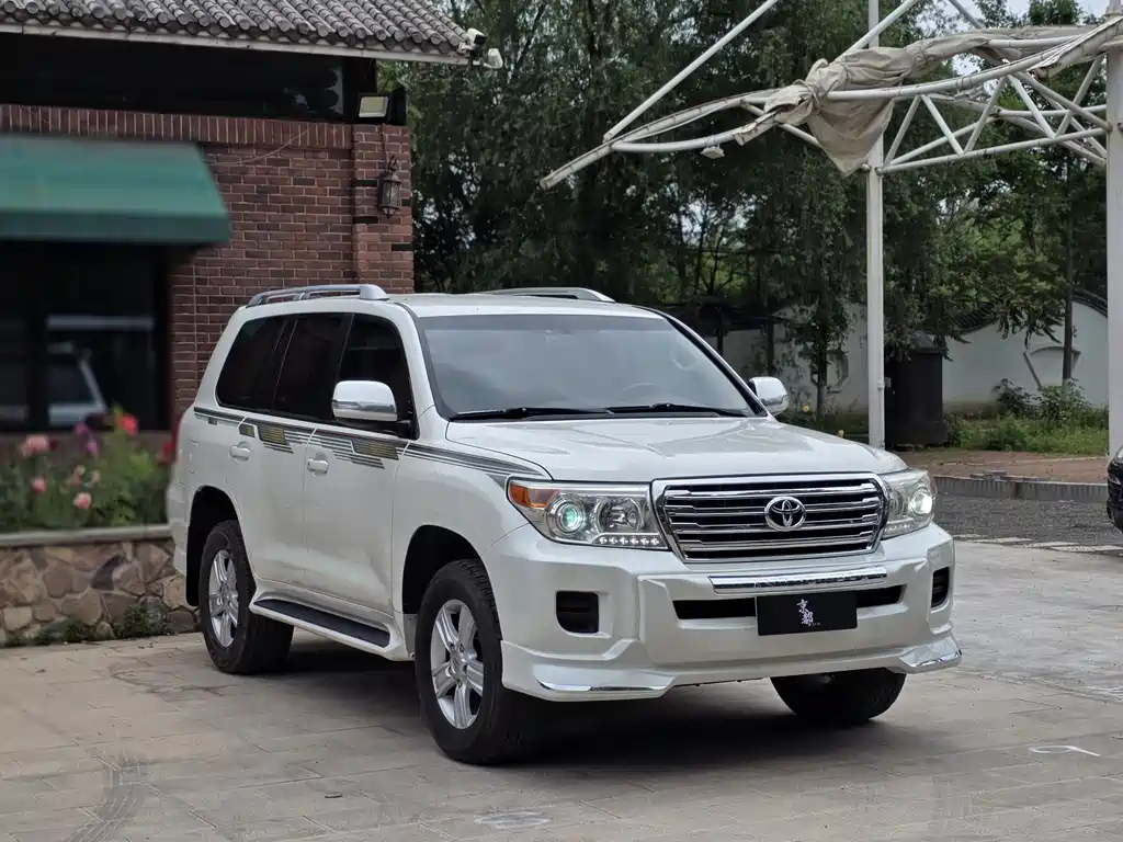 Toyota Land Cruiser 2015 — фото 3