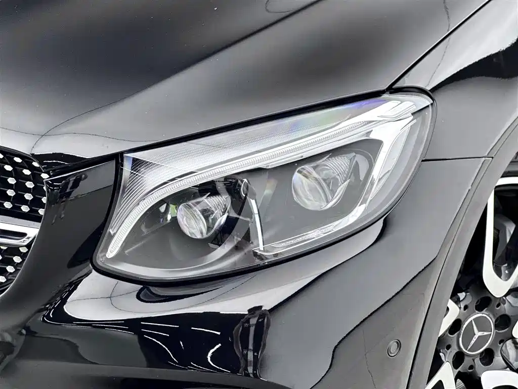 Mercedes-Benz GLC Coupe AMG 2018 — фото 16