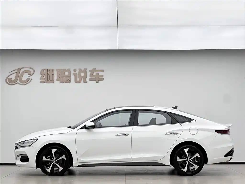 Hyundai Fista 2020 — фото 3